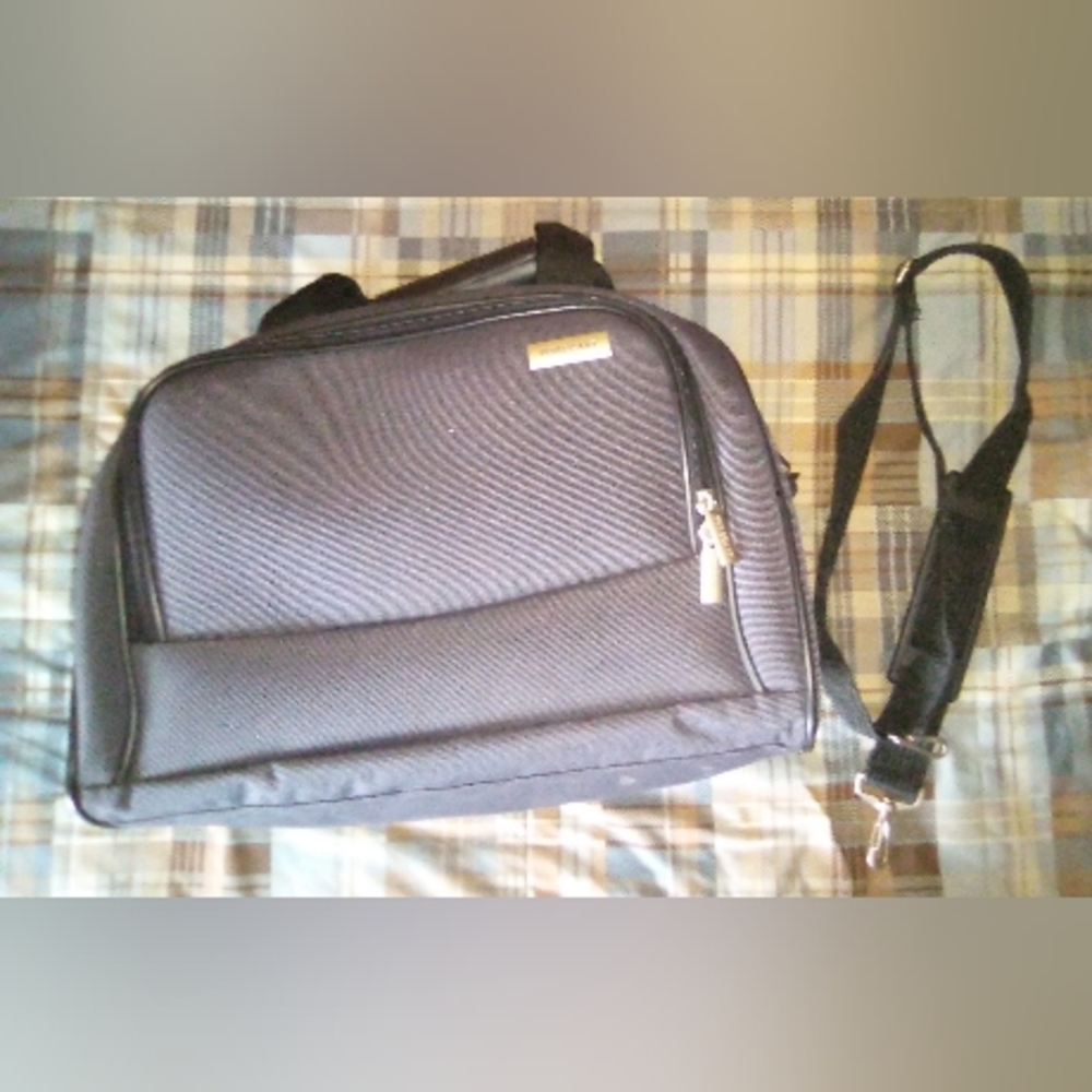 💻Forecast Travel Case 💼
